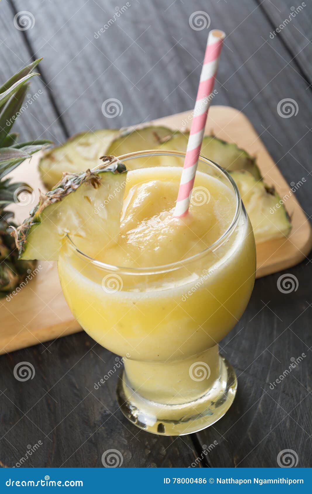 Ananas smoothie stock foto. Image of tropisch, cocktail - 78000486