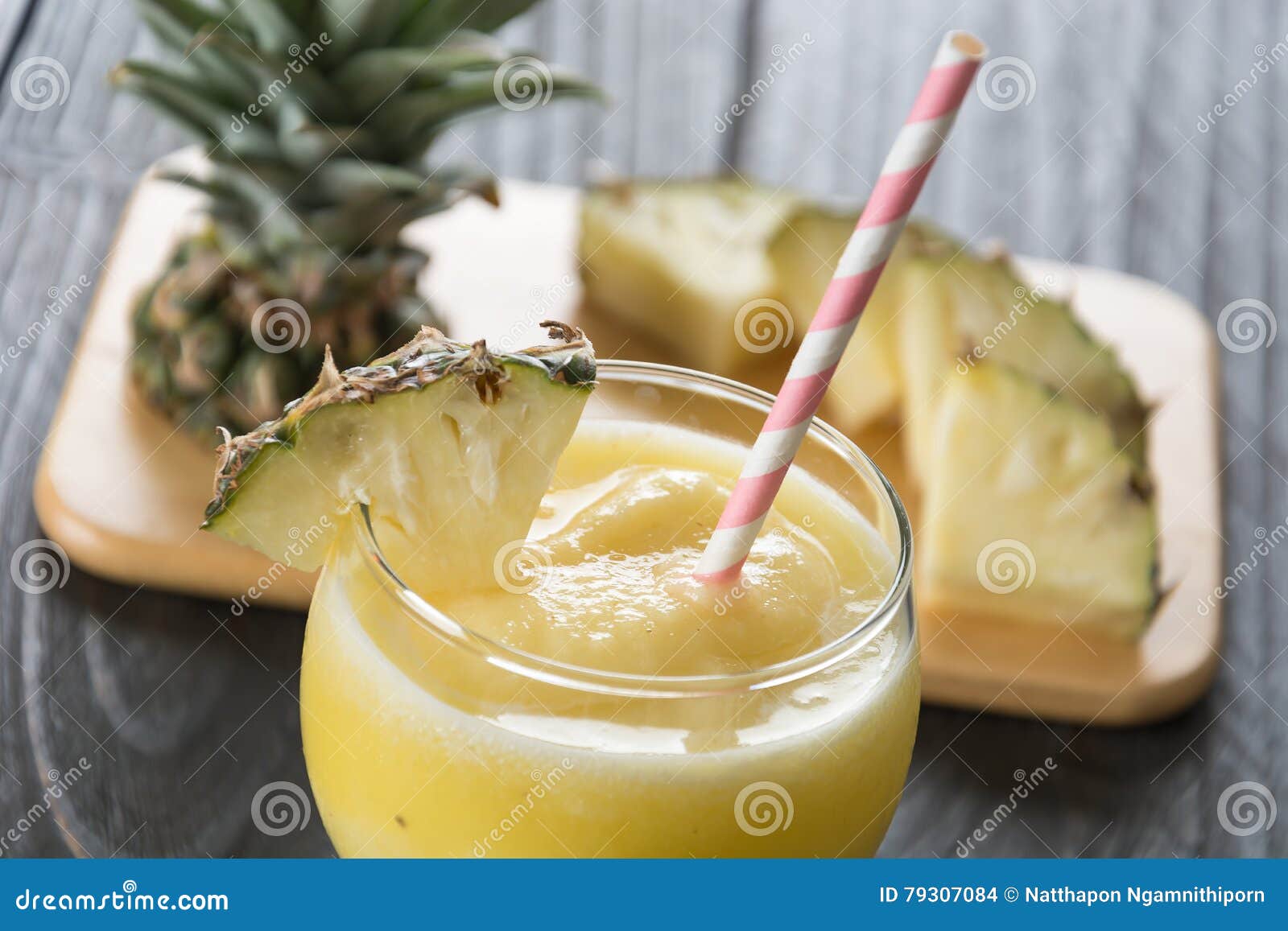 Ananas smoothie stock foto. Image of sappig, dieet, organisch - 79307084