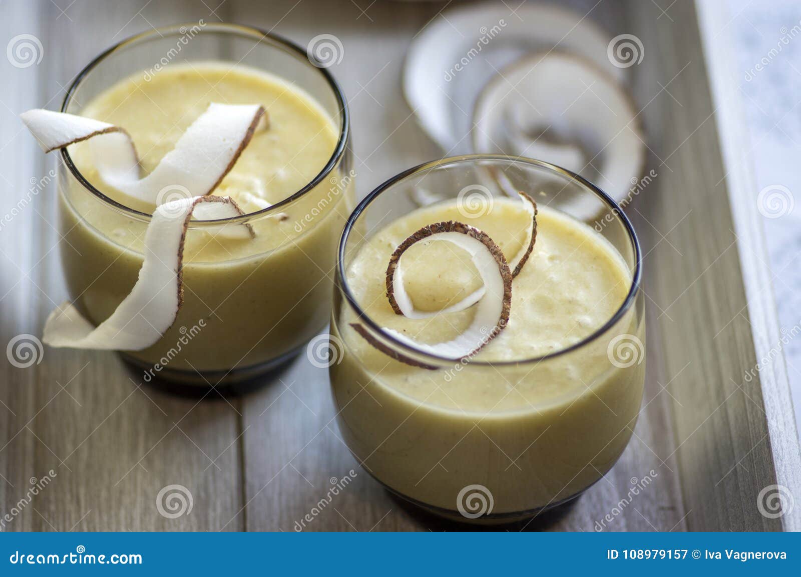 Ananas Smoothie Met Bananen, Oatmeals En Kokosmelk, Met ...