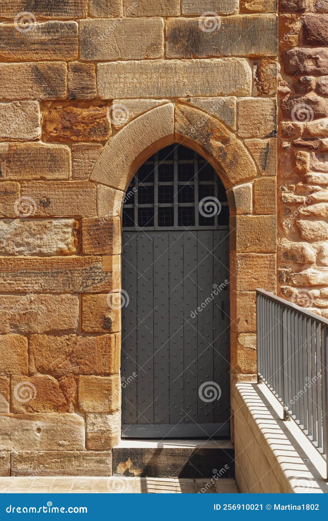 Castle door in England stock image. Image of architecture 256910021