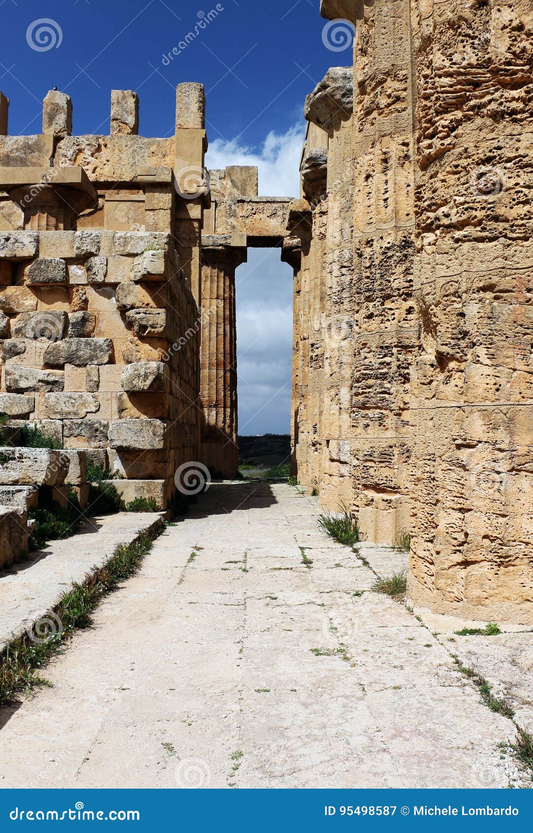 Ancient Doric Greek Temple In Selinunte Stock Image Image