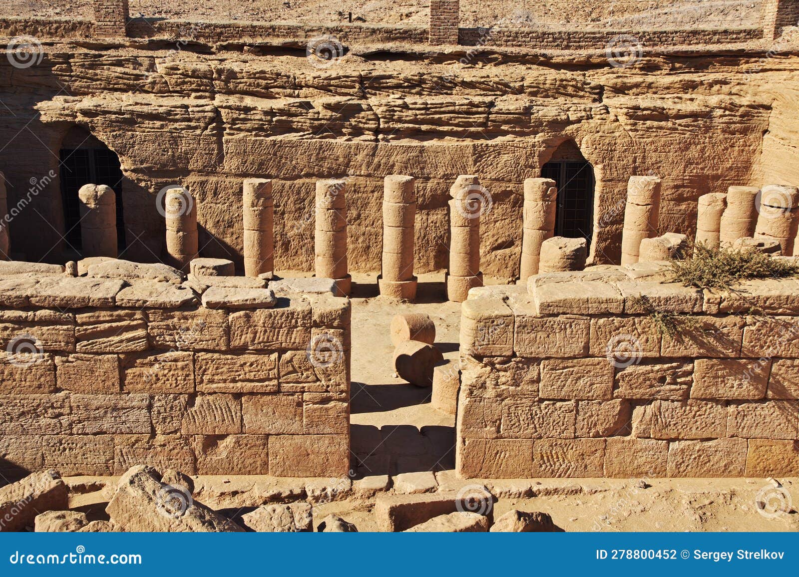 ancient pharaoh& x27;s tomb in el kurru, sudan, nubia