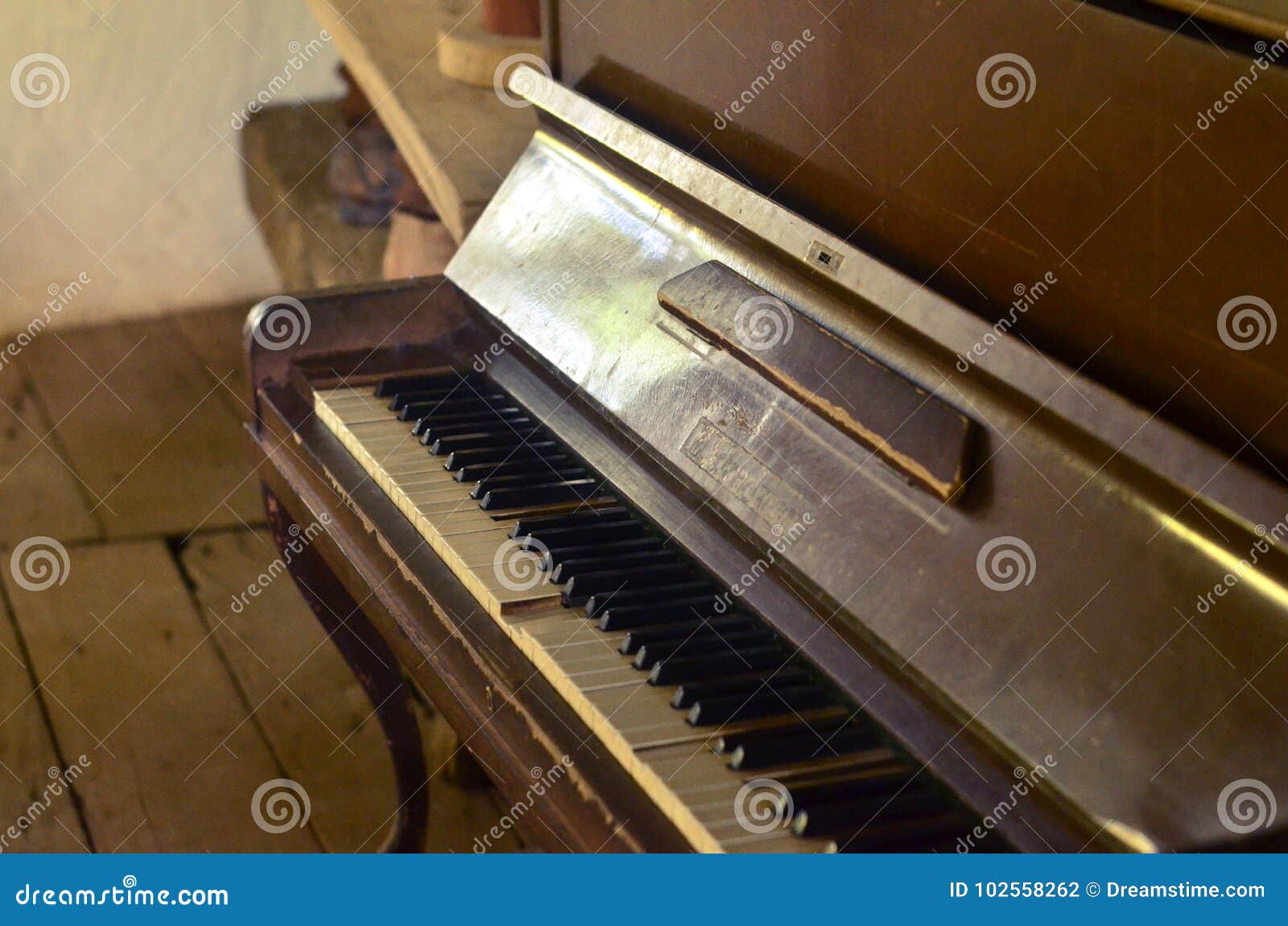 ancient piano, beautiful musical instrument