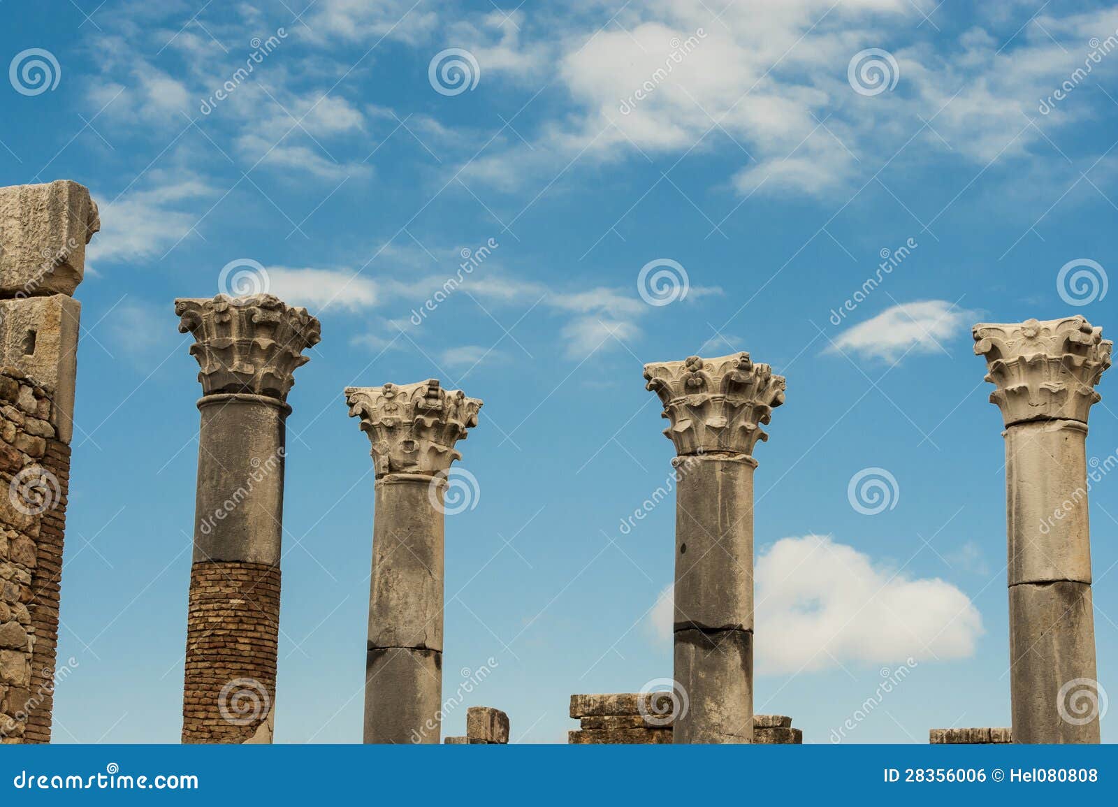 ancient roman columns