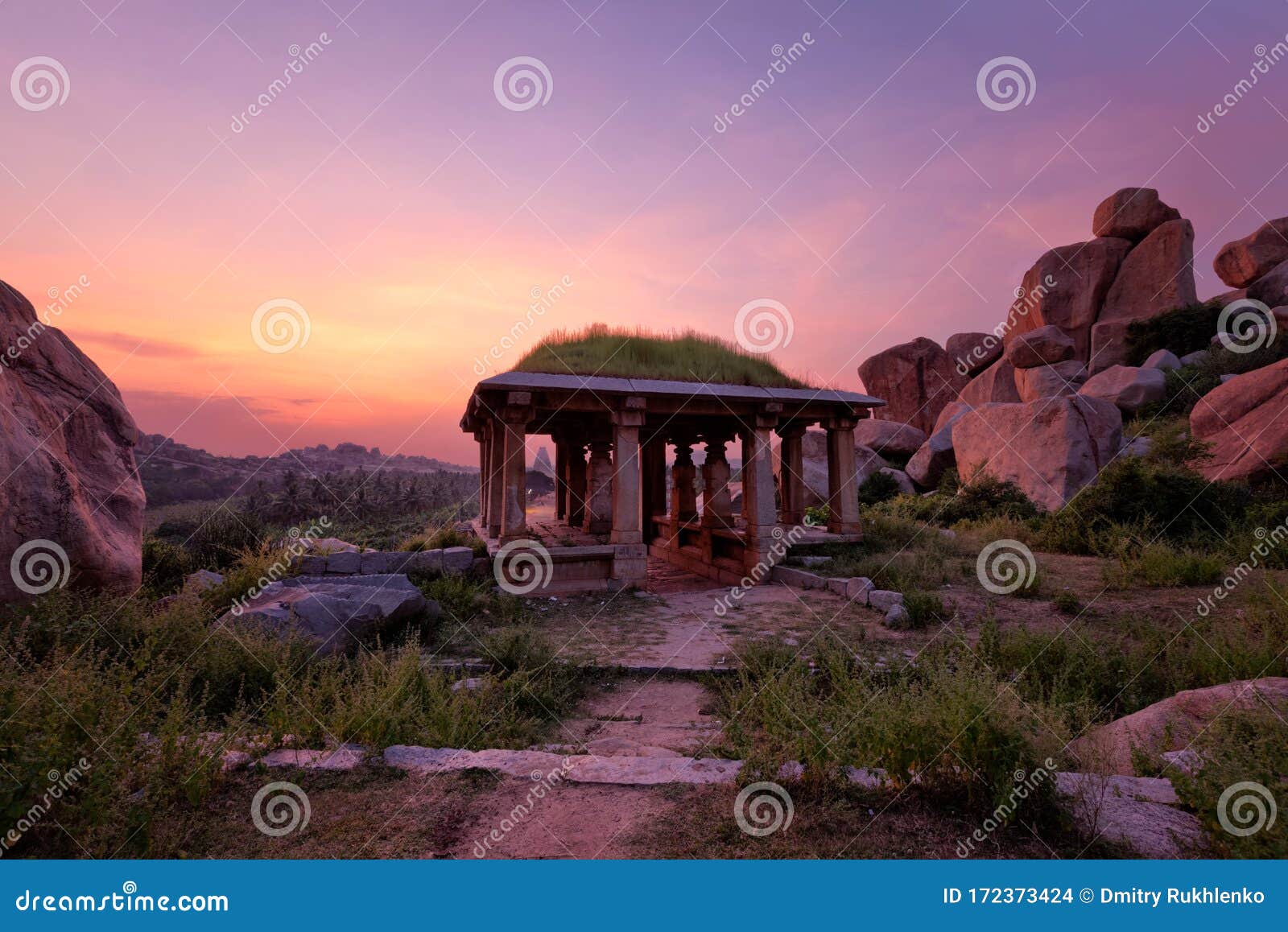 Ancient Ruins Of Hampi On Sunset India Stock Photo Image Of Pavilion