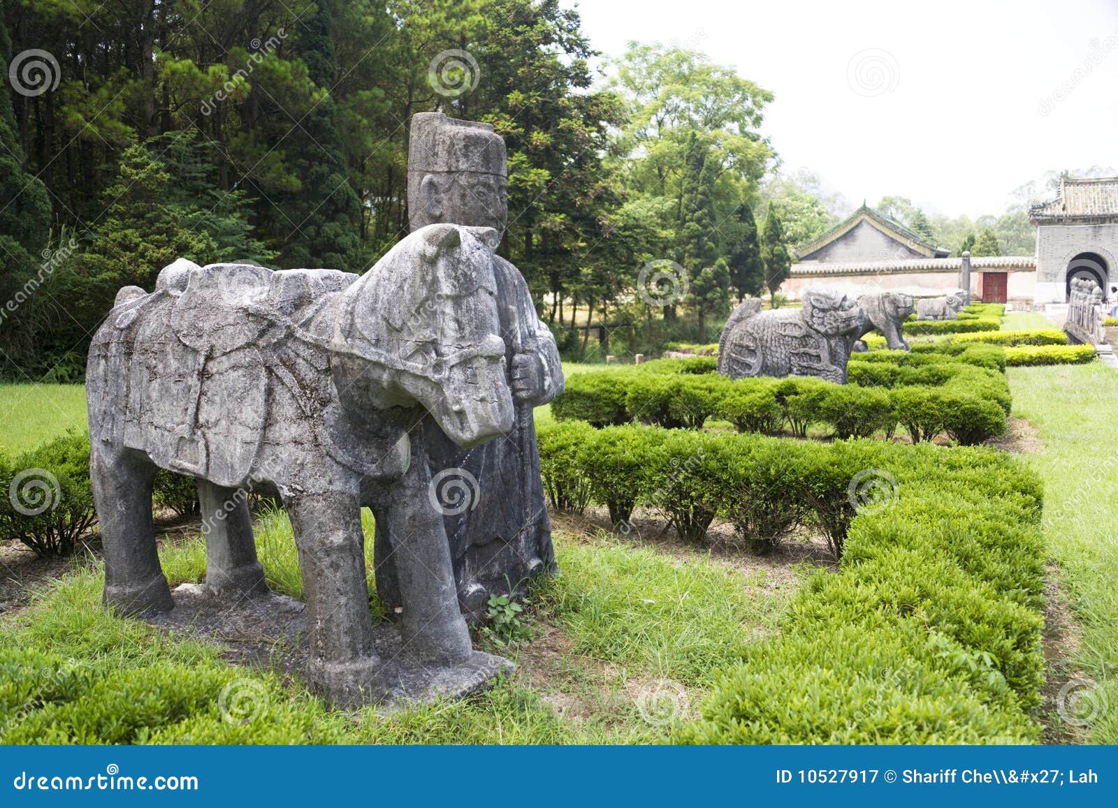 Ancient Stone Figurines stock image. Image of mausoleum 10527917