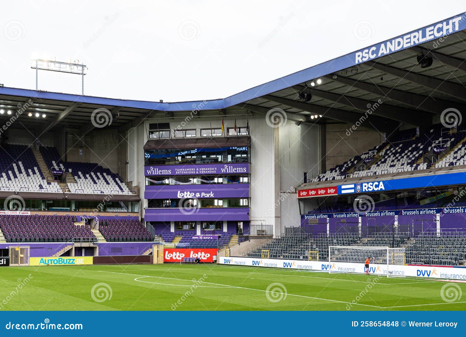 Allianz enters Belgian soccer with RSC Anderlecht - SportsPro