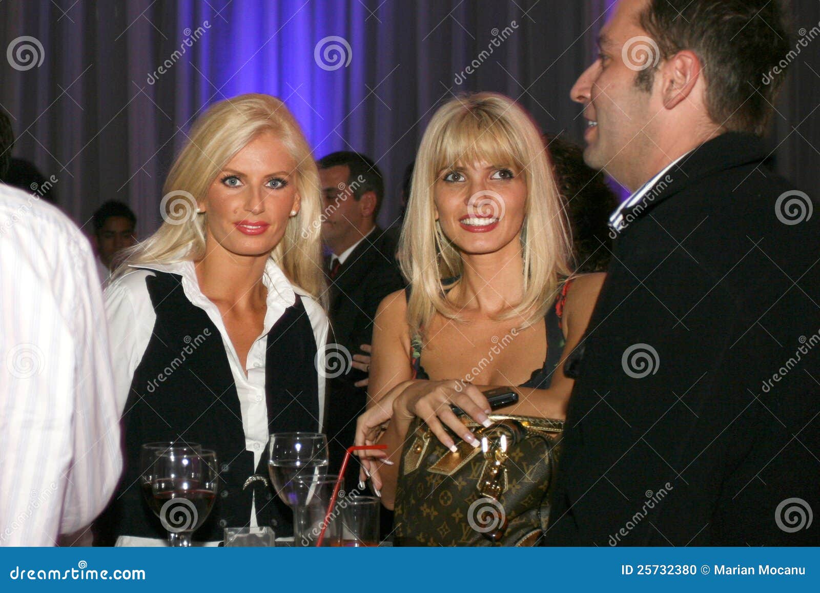 Andreea Banica picture, image size:1600x1157