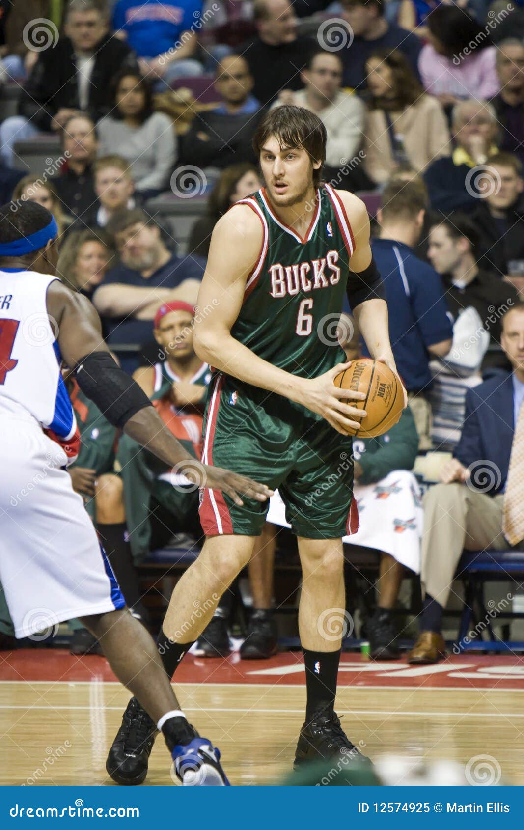 3,793 Andrew Bogut Bucks Stock Photos, High-Res Pictures, and
