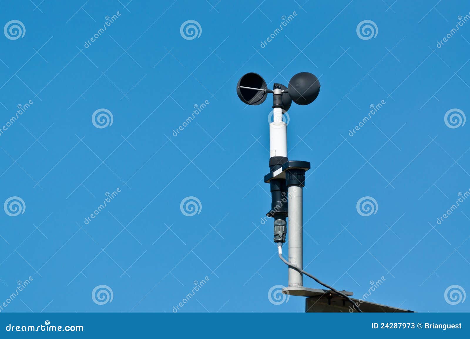 Anemometer an Einer Wetterstation Stockbild Bild von wind, messen