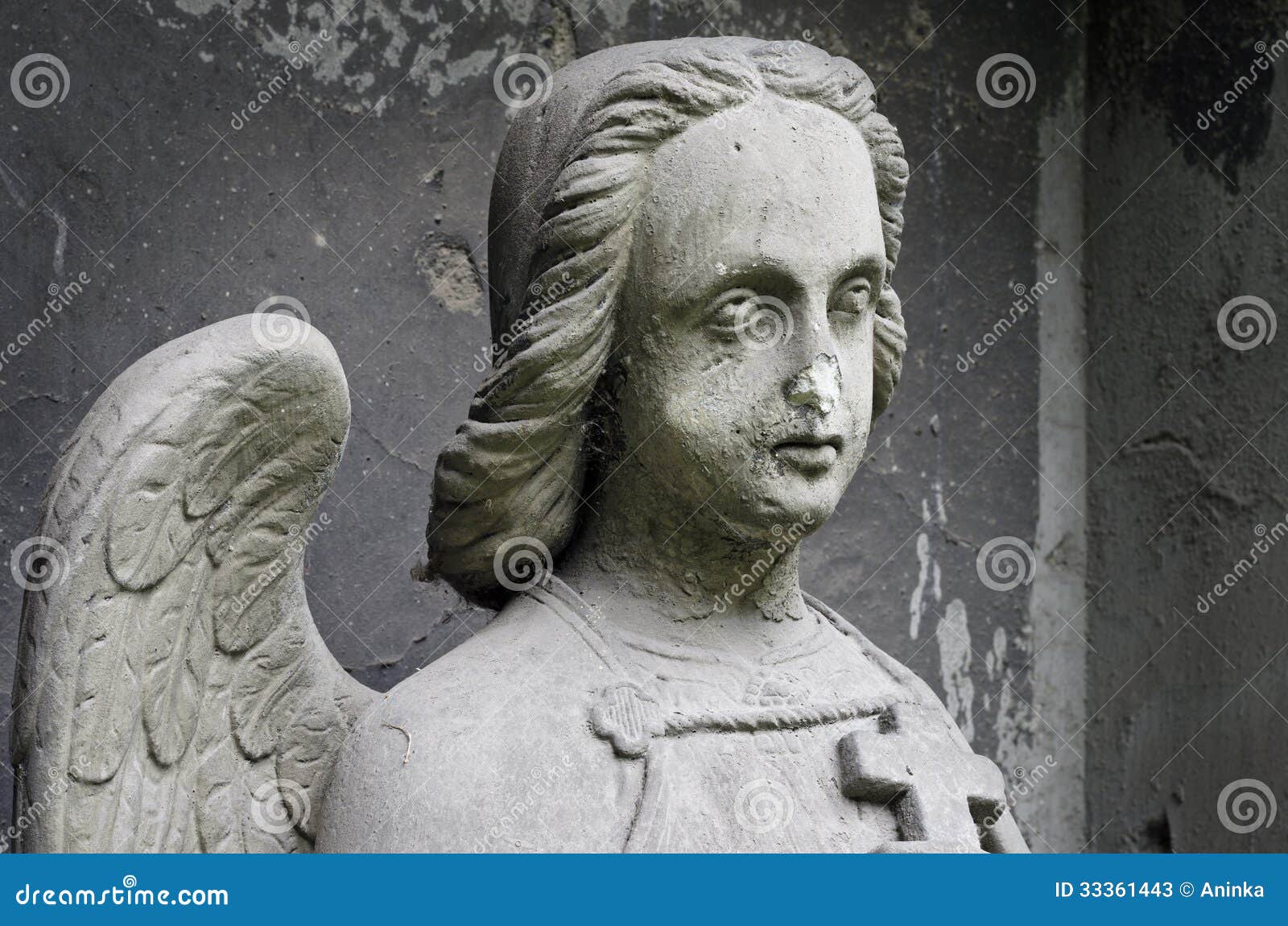 Ange avec la croix image stock. Image du signe, modifié 33361443