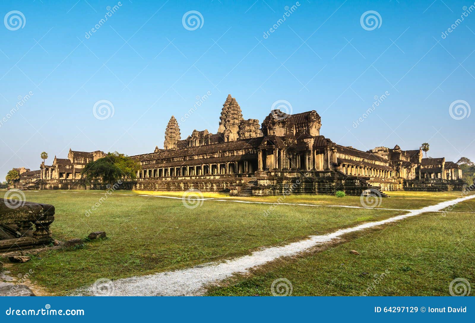 angkor wat, buddhist temple complex in cambodia