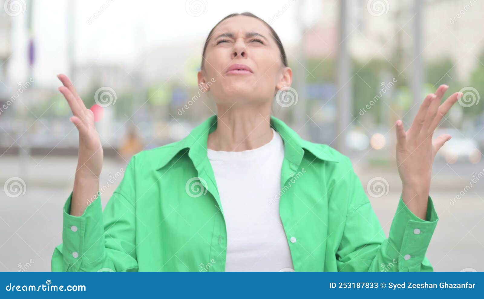 Angry Hispanic Woman Screaming In Frustration Outdoor Stock Video Video Of Outdoors Anger 