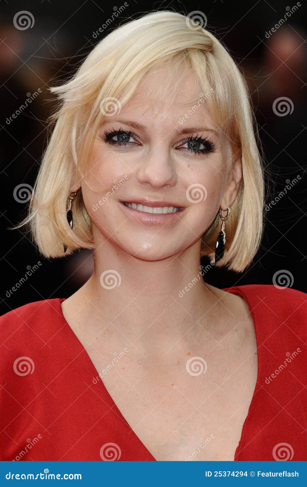 Anna Farris editorial stock image. Image of dictator - 25374294