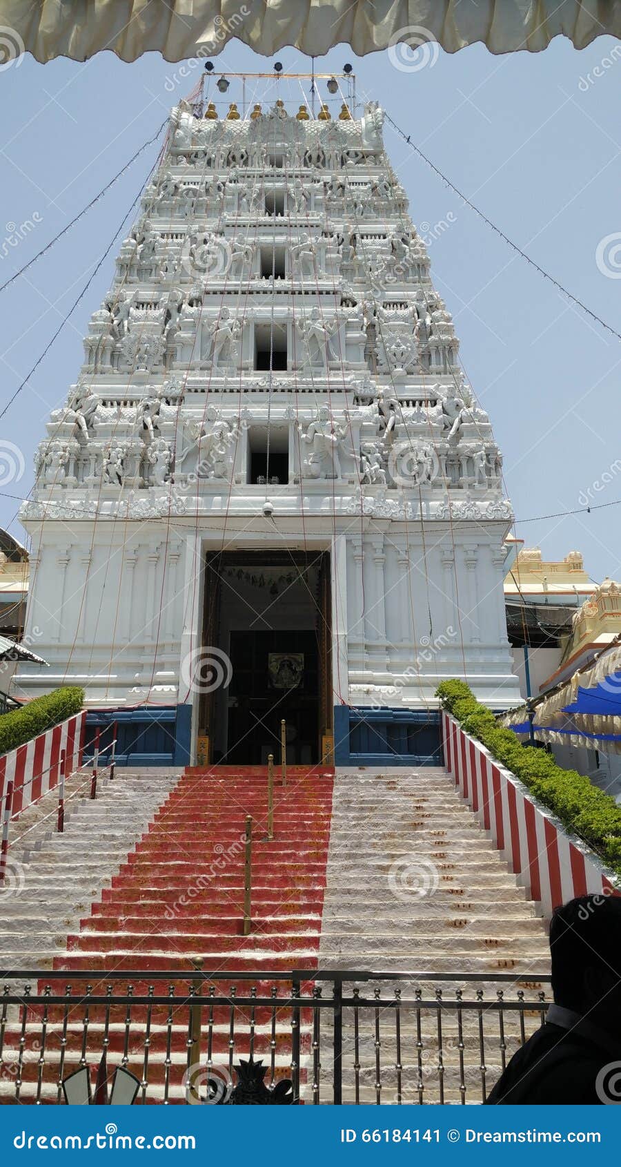 Sri Annavaram Satyanarayana Swamy Temple is famous in East Godavari  District of Andhra Pardesh If You Want To S  Small luxury hotels Hotel  Luxury hotels lobby