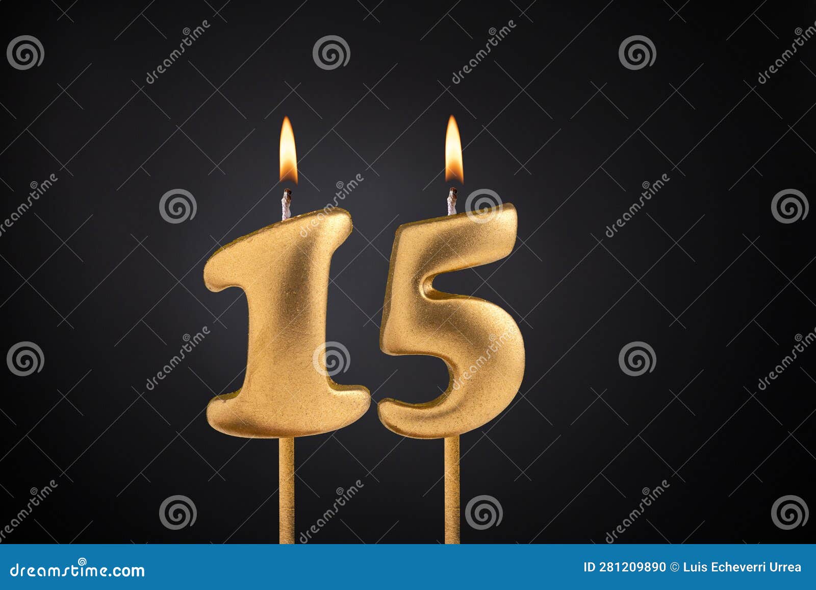 Bougies d'anniversaire montrant Nr. 15 ans image libre de droit par efesama  © #13623420