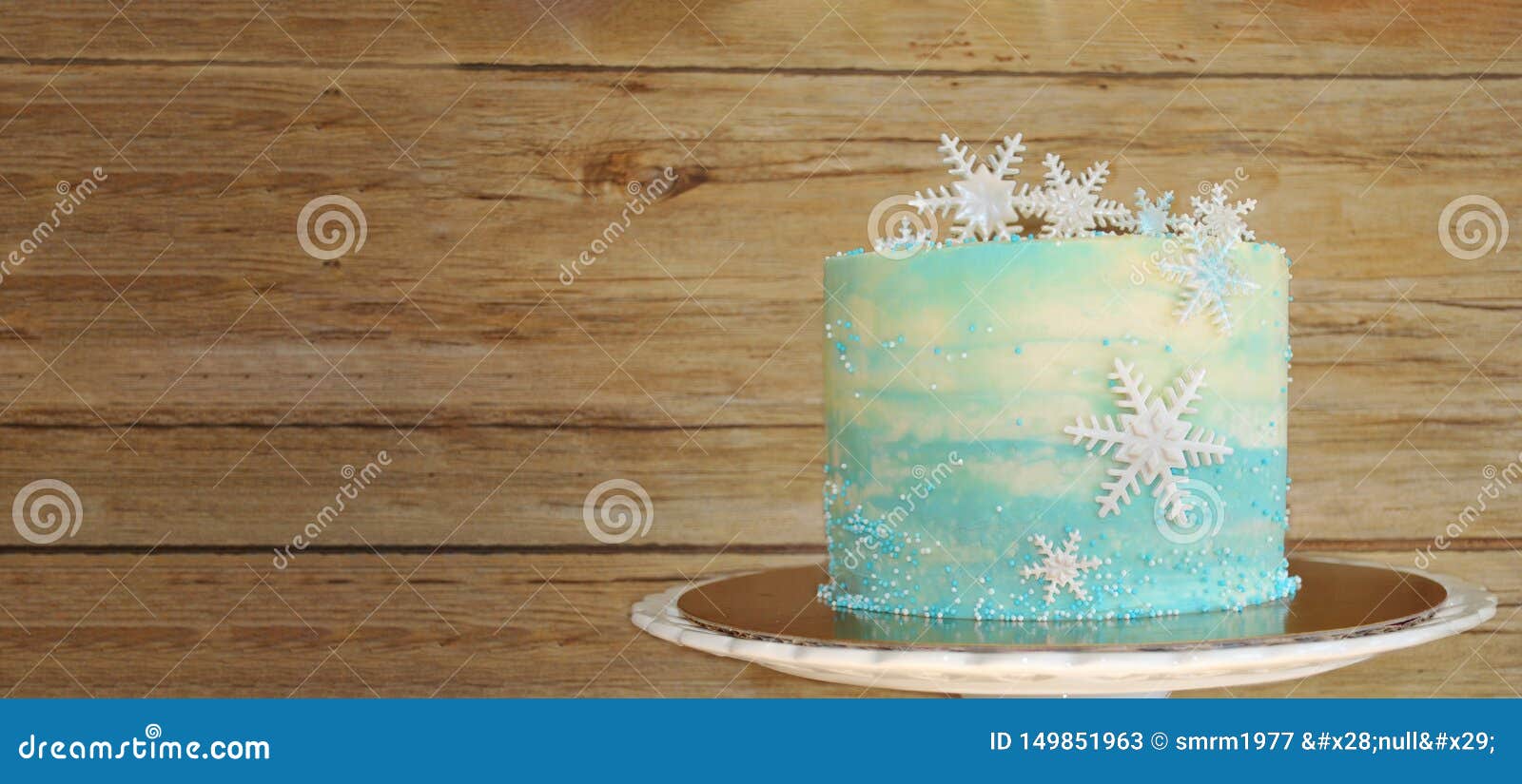 Anniversaire De Gateau D Hiver De Banniere Biscuit De Flocon De Neige Sur Le Fond En Bois Image Stock Image Du Fond Bois Anniversaire De Gateau D Hiver De Banniere Biscuit De Flocon De Neige Sur Le Fond En Bois Image Stock Image Du Fond Bois