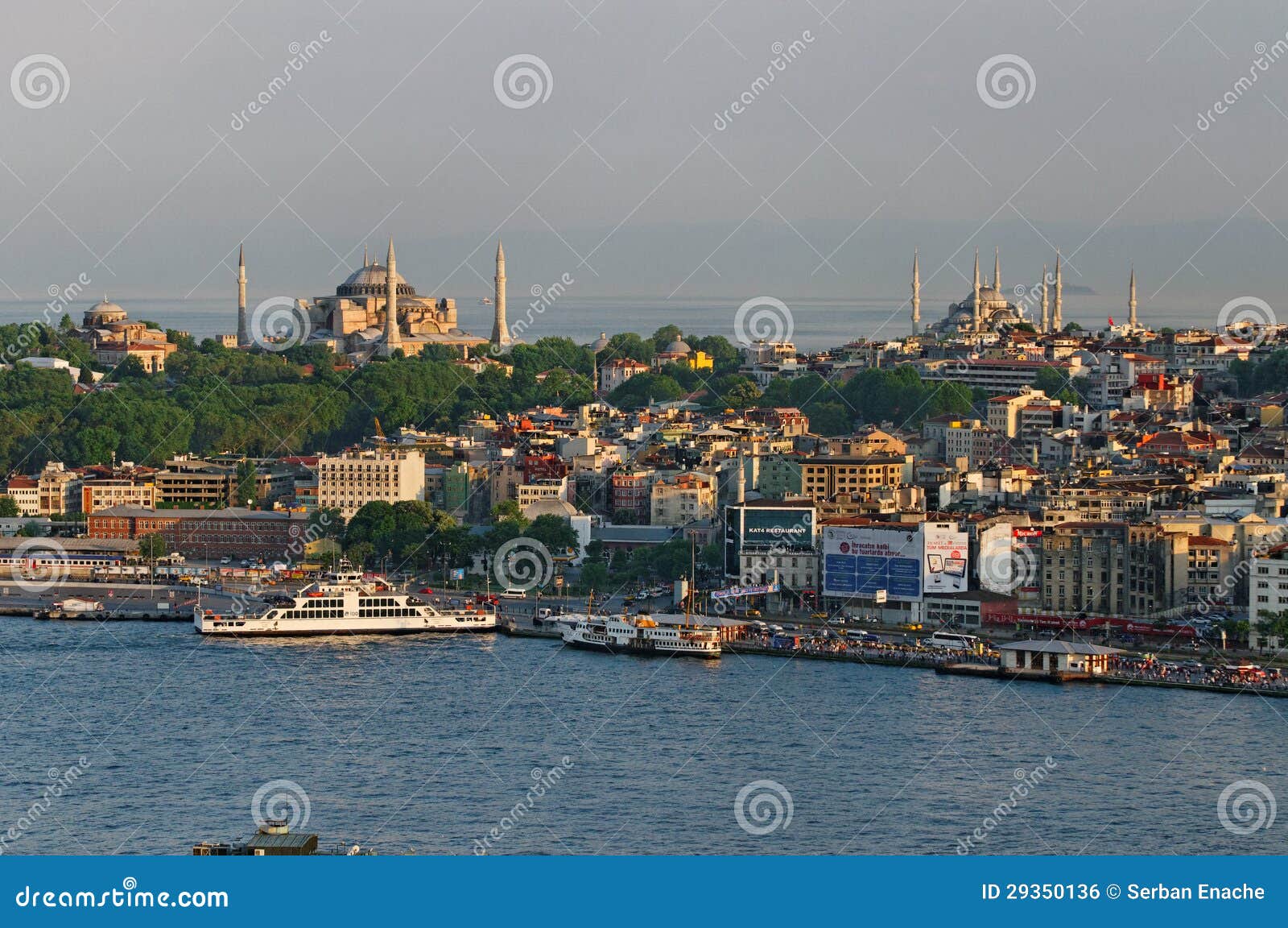 Ansicht über Istanbul. Ein Panoramablick über der Stadt von Istanbul.