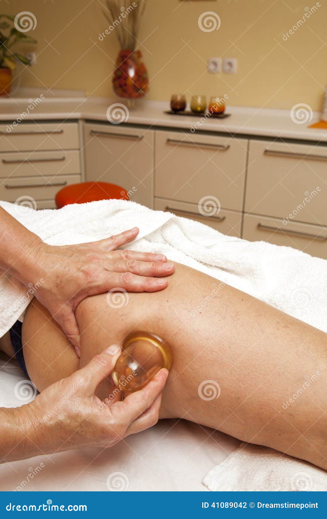 anti cellulite massage with ventuza vacuum body puller