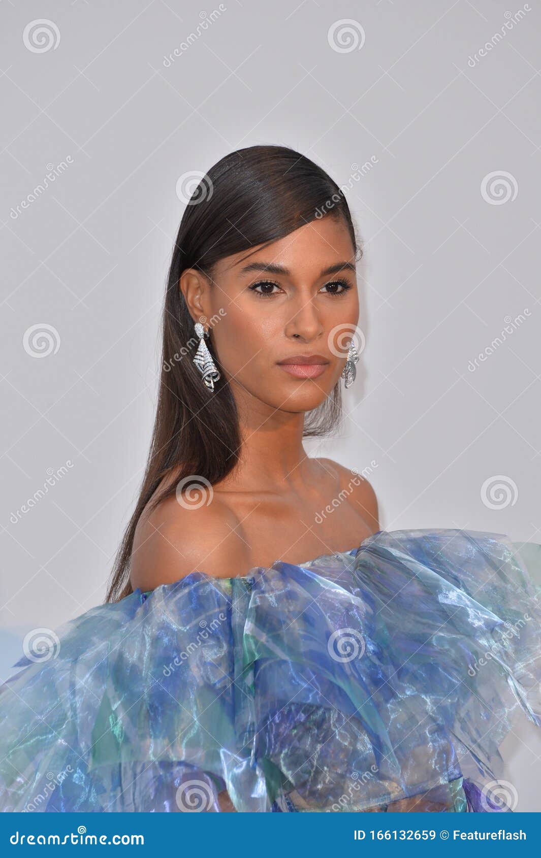 Cindy Bruna editorial stock image. Image of fame, fashion - 166132659