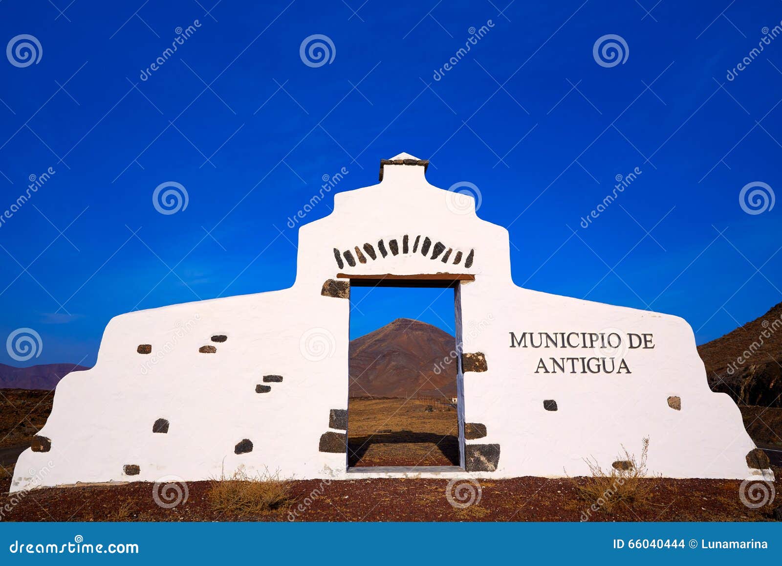 antigua welcome monument sign fuerteventura