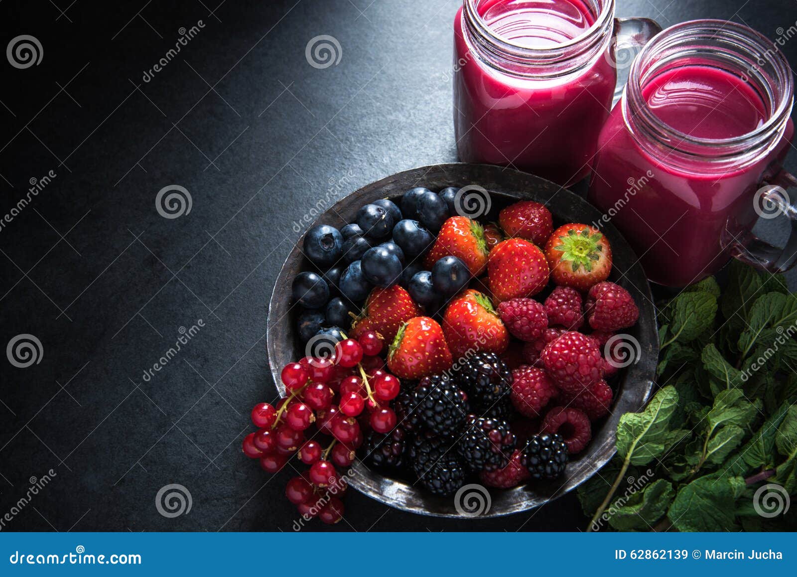 antioxidant all berries fruit smoothie
