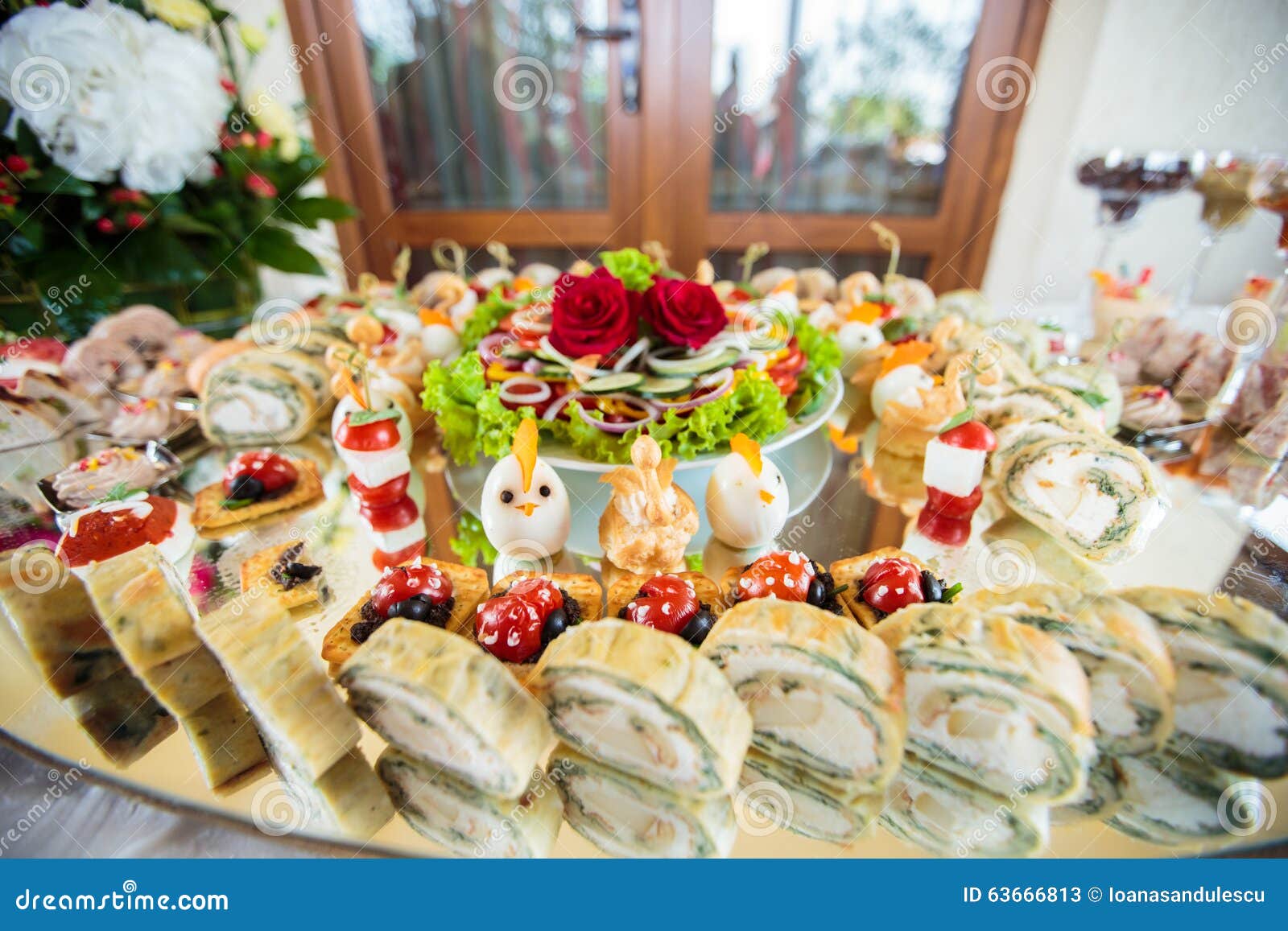 Antipasti eleganti immagine stock. Immagine di antipasto 63666813