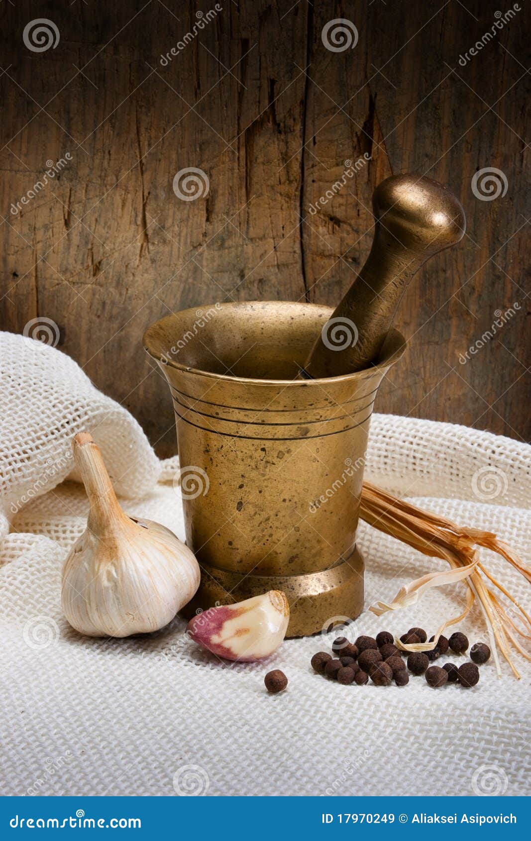 Antique Bronze Mortar and Pestle with Spice Stock Image - Image of  culinary, pepper: 17970249