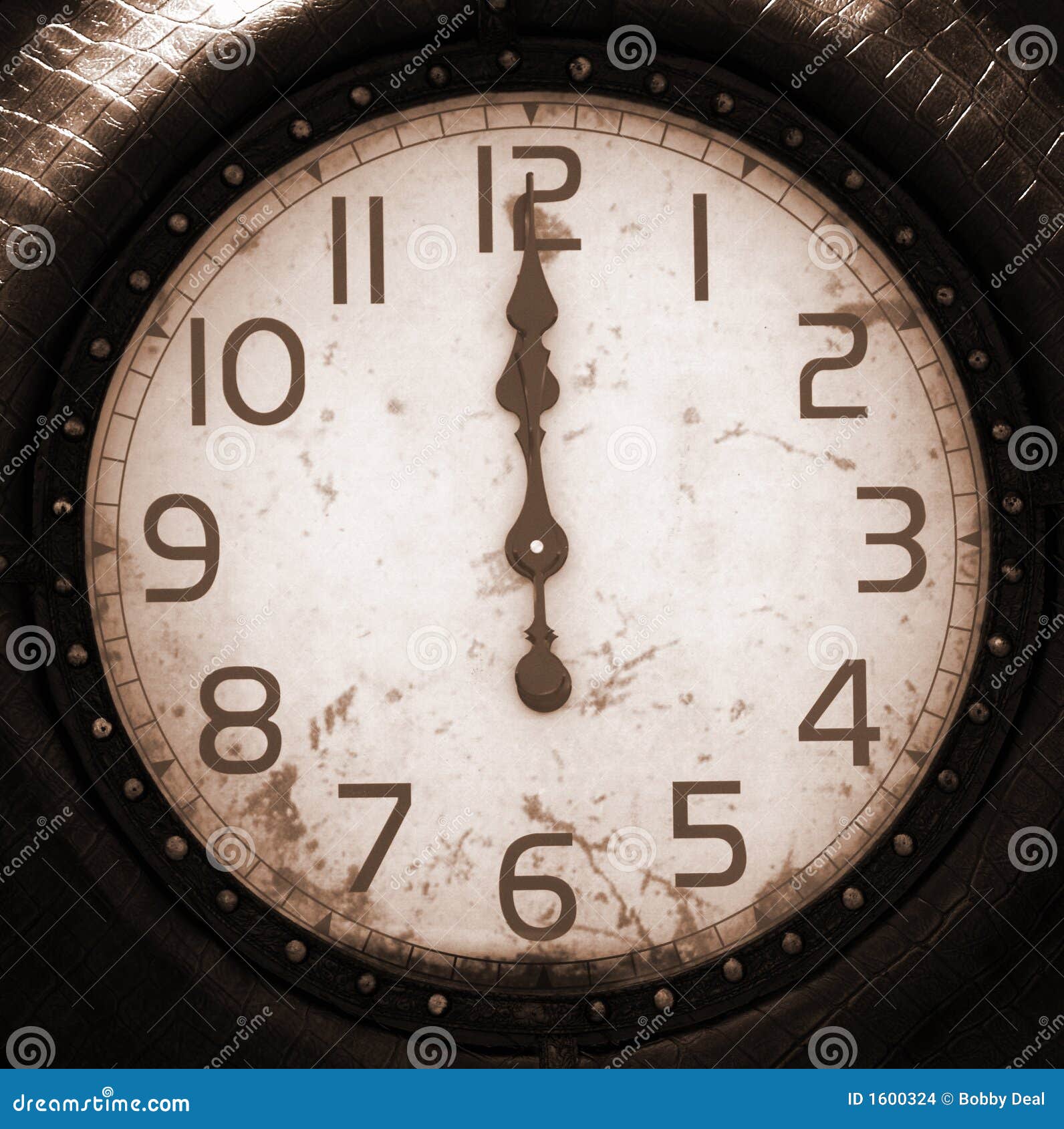 Sepia Toned Image Of An Old Clock Face Stock Photo - Download Image Now -  Clock, Clock Face, Antique - iStock