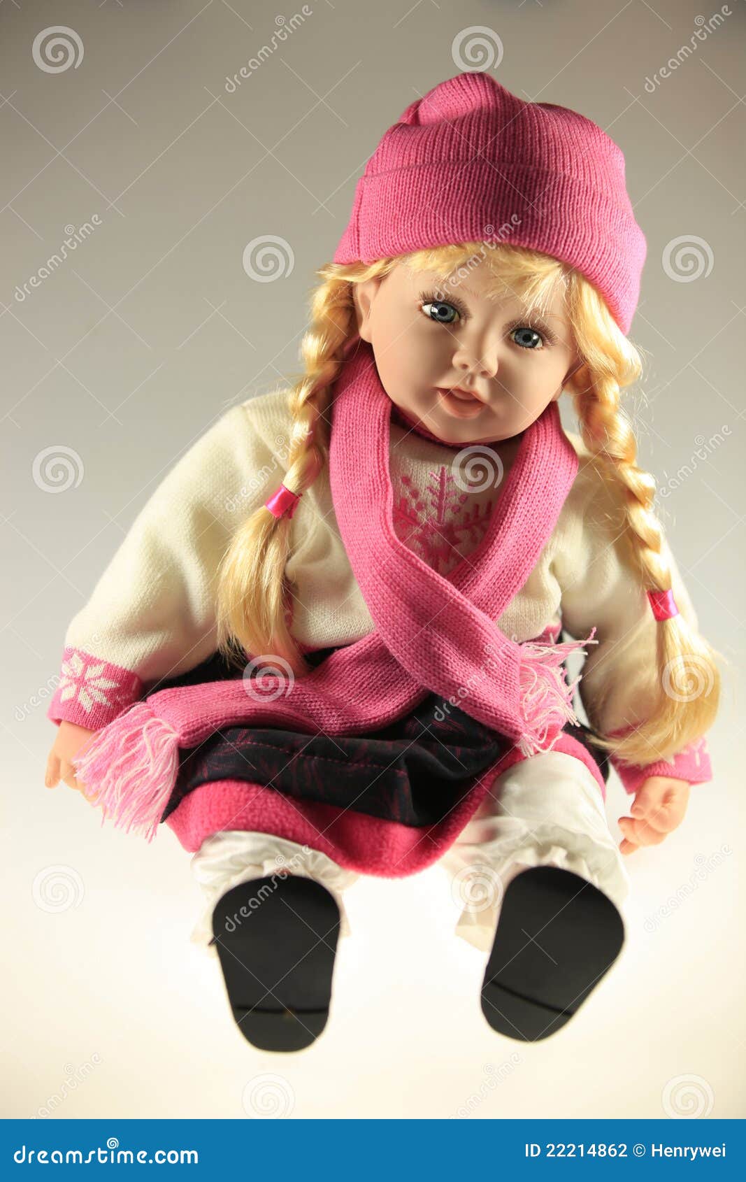 Antique dolly，doll stock photo. Image of antique, neglected 22214862