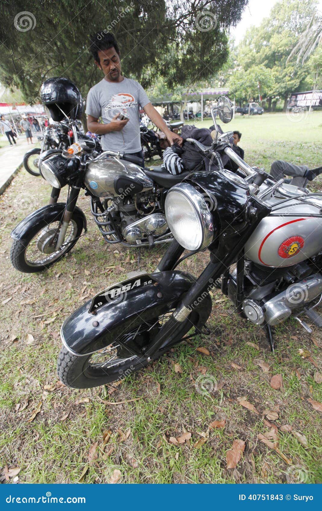 Antique motorcycles editorial stock photo. Image of exhibited - 40751843