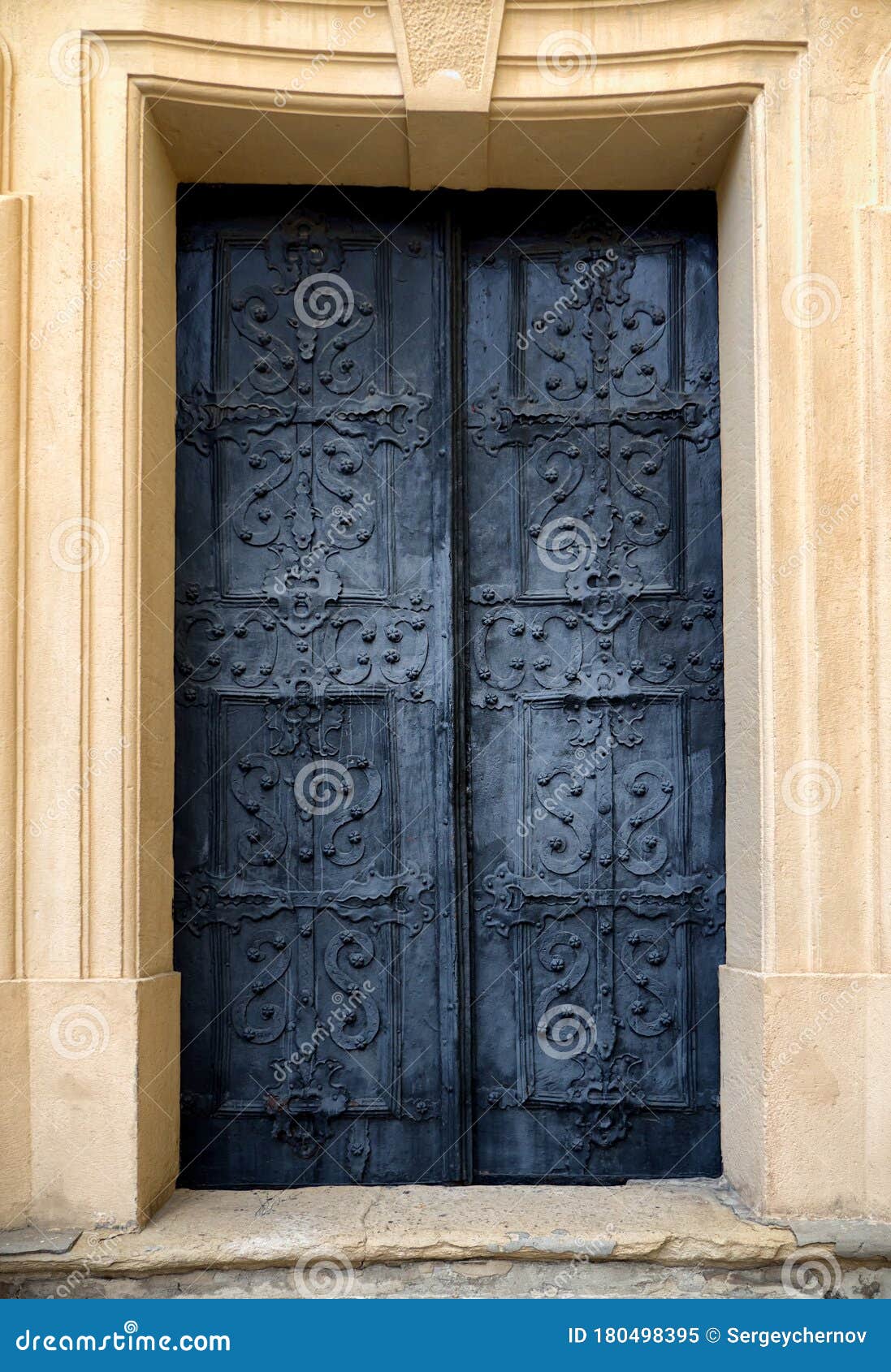 Antique Old Door With Vintage Decoration Ancient Design House Entrance Stock Image Image Of Arabic Retro 180498395