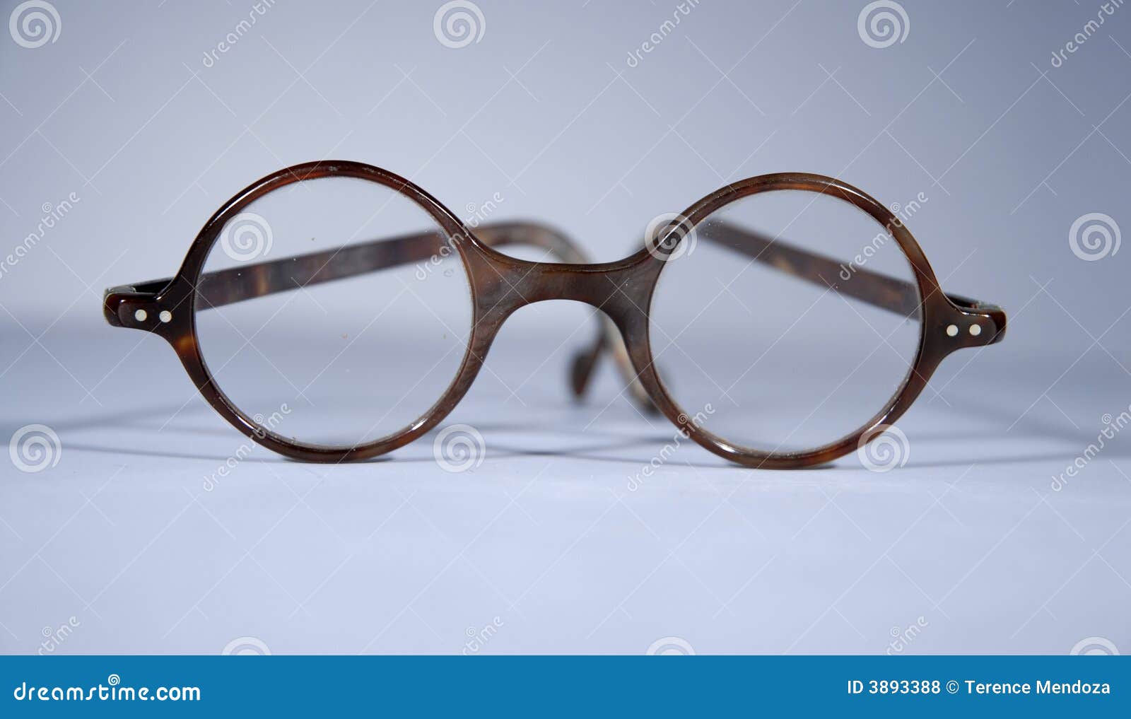 antique round spectacles