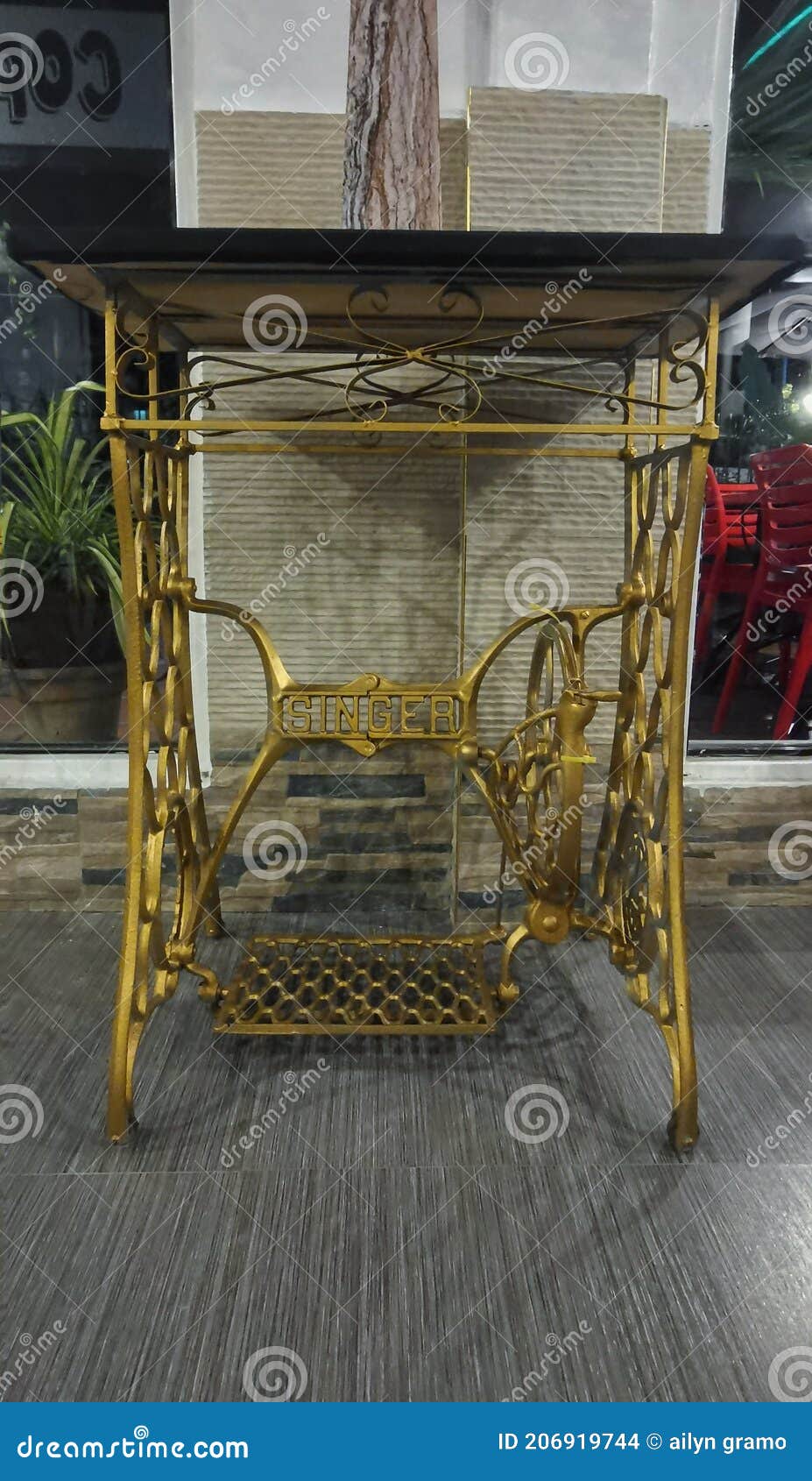 Antique Sewing Machine Stand Stock Photo Image of metal, stand 206919744
