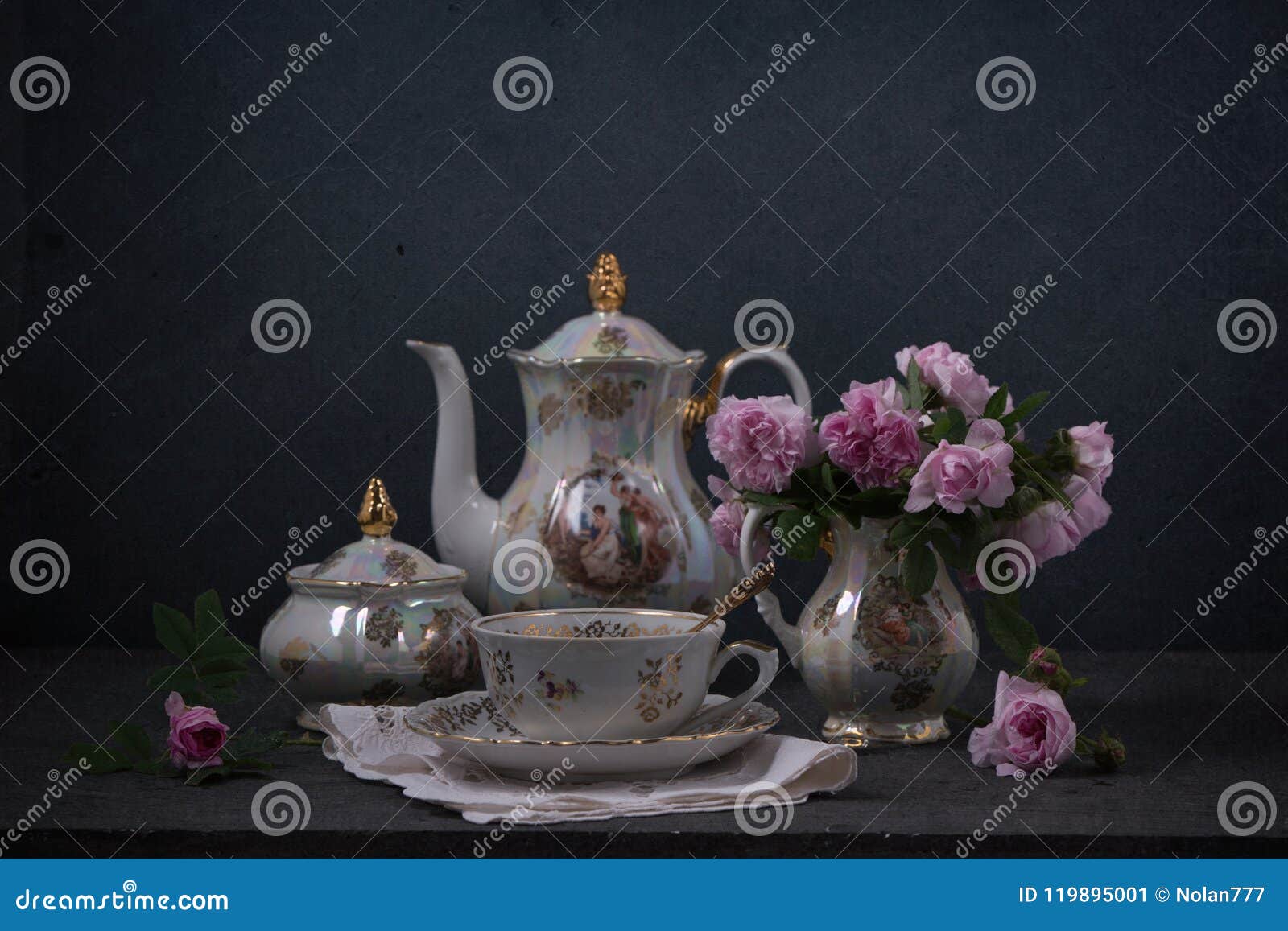 Antique tea set stock image. Image of ceramic, bouquet - 119895001