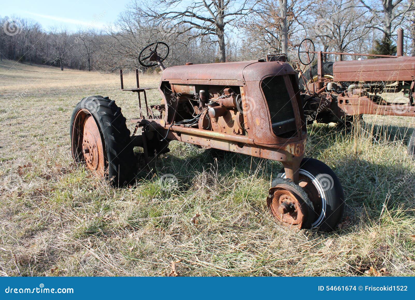 Antique Tractors. Old 1940 s Oliver model 60 parts or junk tractor.