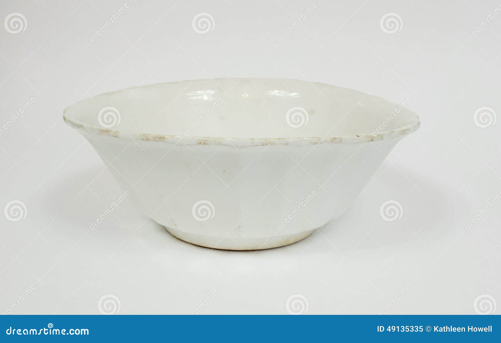 Antique White Mixing Bowl stock image. Image of kitchenware 49135335