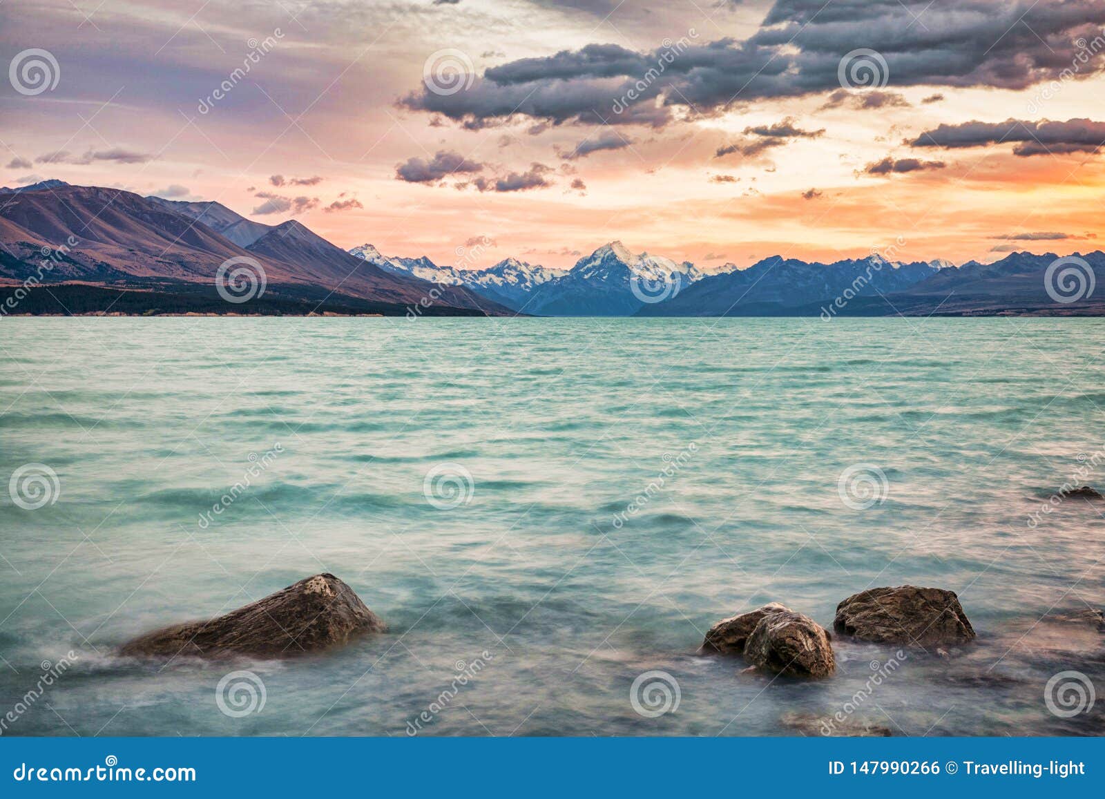 Mount Cook And Lake Pukaki Stock Photo Image Of Pukaki