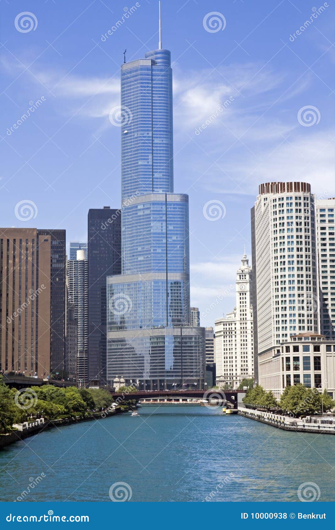 Apartment Buildings in Chicago Stock Photo Image of millenium, dusk