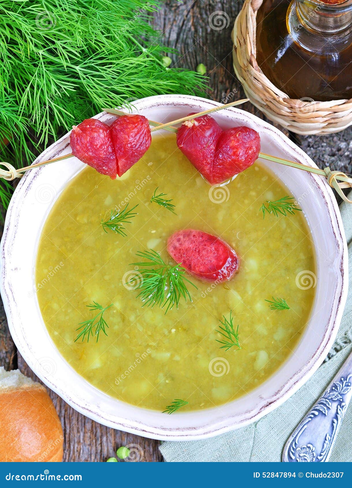 Appetitanregende Erbsensuppe Mit Speck Und Wurst Stockfoto - Bild von ... Appetitanregende Erbsensuppe Mit Speck Und Wurst Stockfoto - Bild von ...