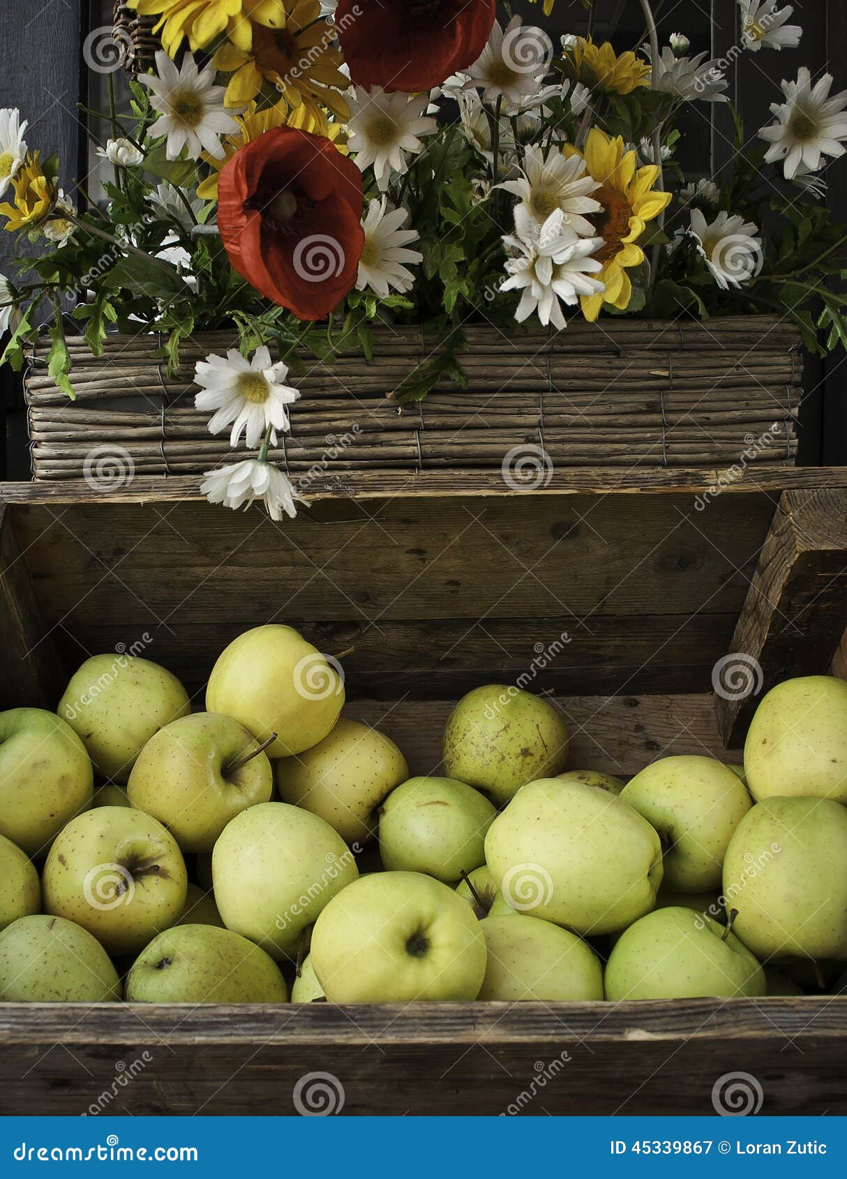 Apple Golden Delicious stock image. Image of street, wooden - 45339867