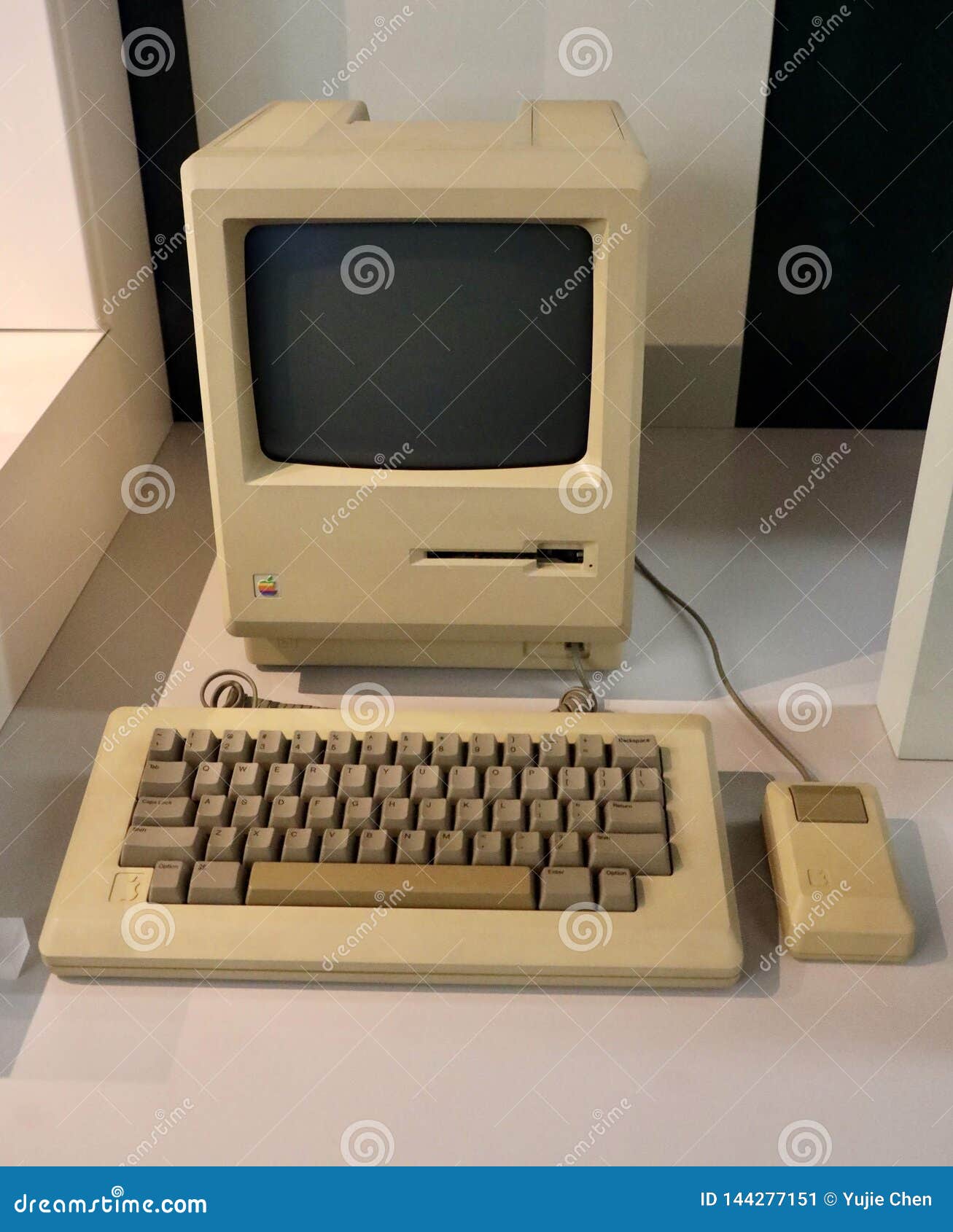 Apple Macintosh Desktop Computer Editorial Photo Image Of User