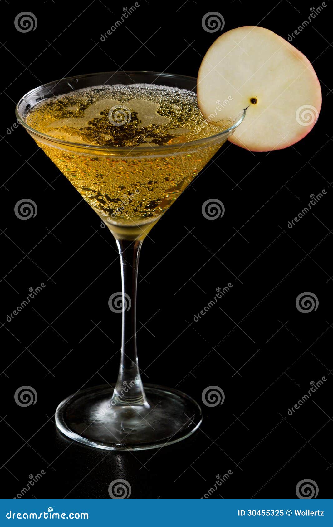Apple martini image stock. Image du alcoolique, frais 30455325