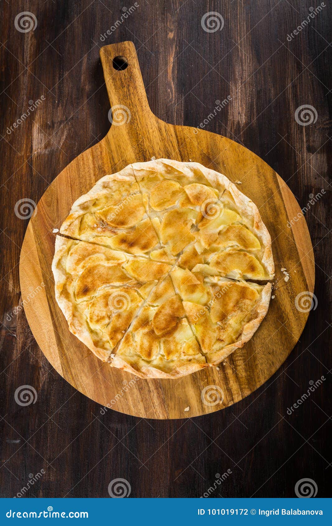 Apple pie for Thanksgiving stock photo. Image of setting - 101019172