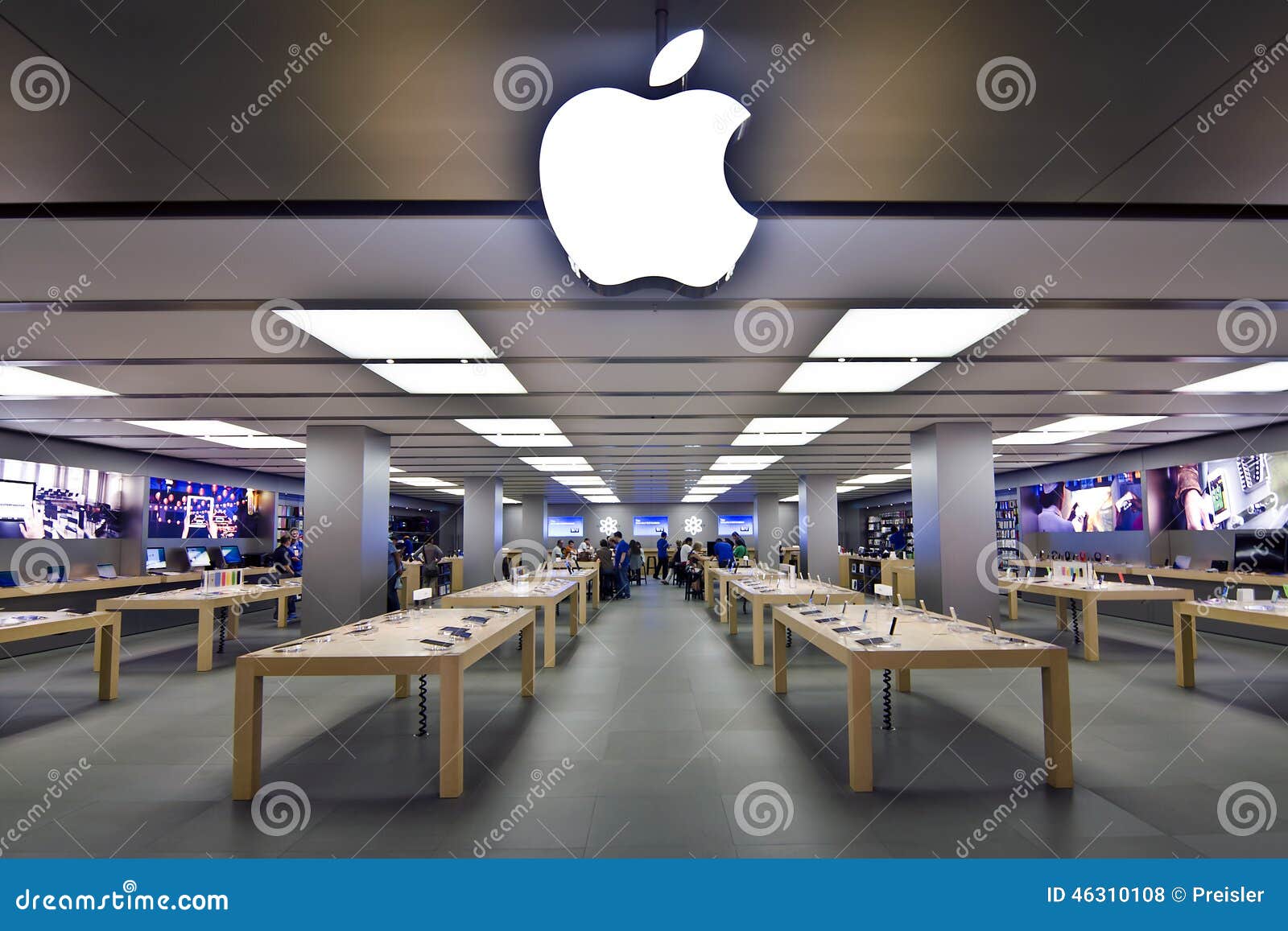 594 Apple Store Interior Stock Photos, High-Res Pictures, and Images -  Getty Images