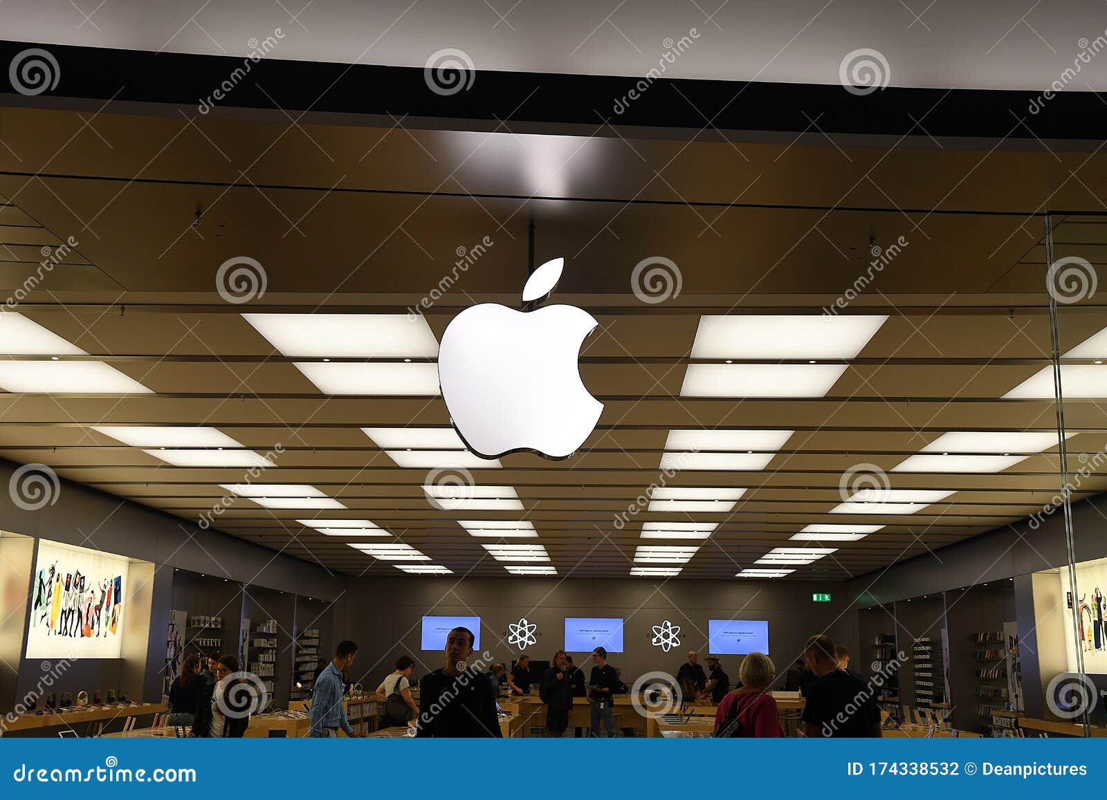 Apple Store at Fashion Show Mall Editorial Stock Image - Image of