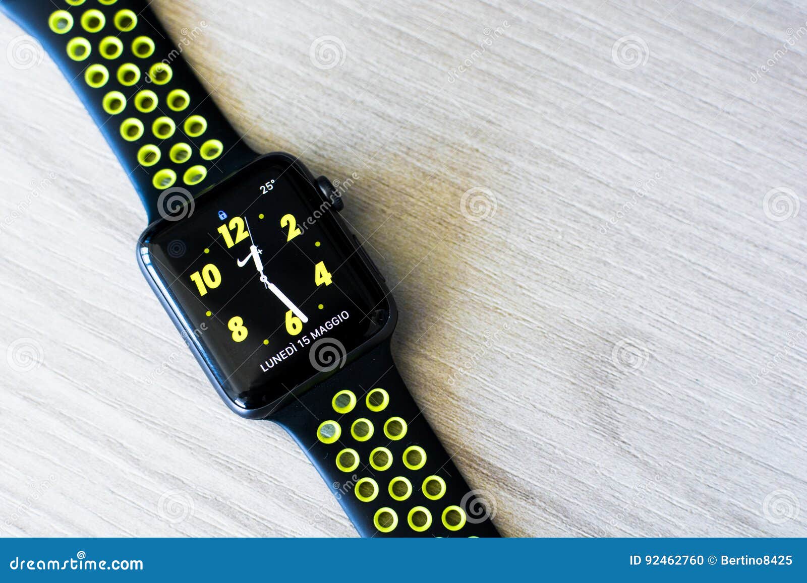 Apple Watch series 2 nike+ editorial image. Image of series - 92462760