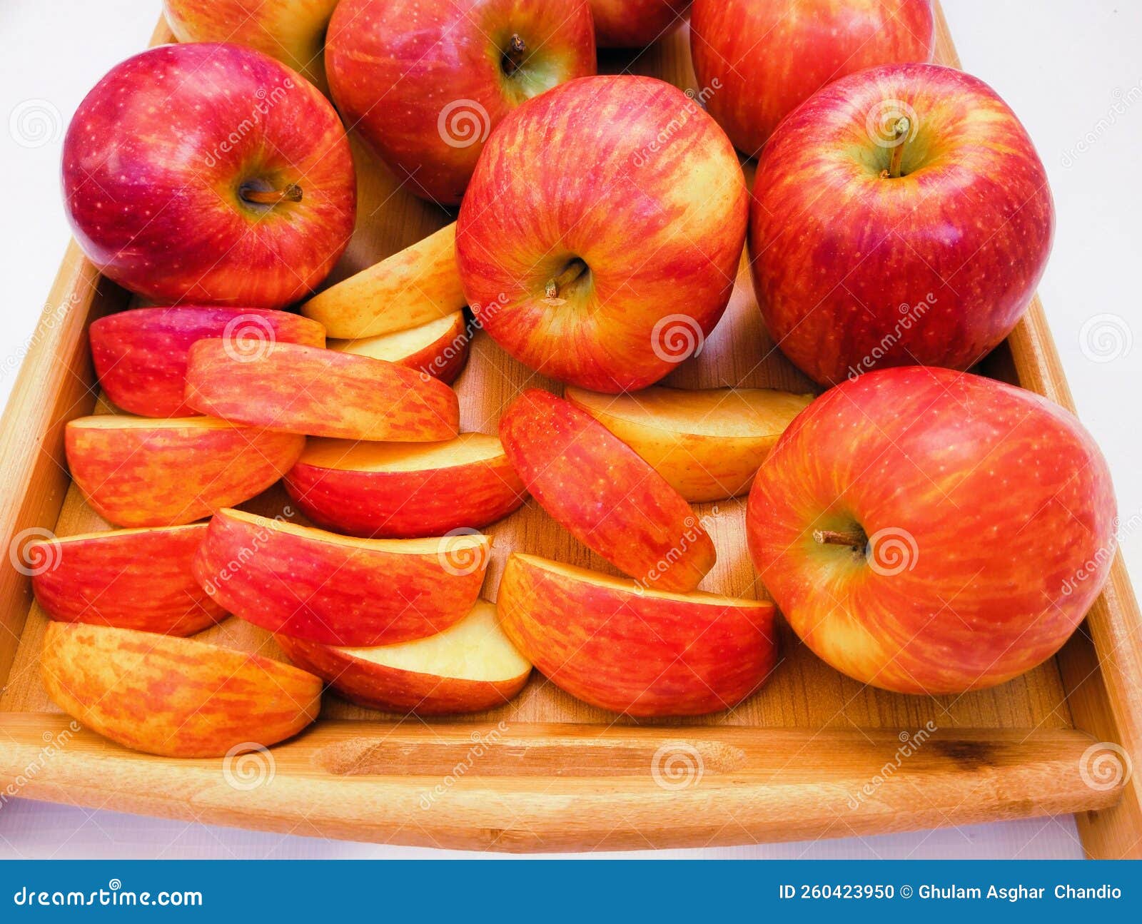 apples fruit fresh red apple ripe juicyapples whole and sliced food sweet fresh healthy hi-res closeup view image stock photo