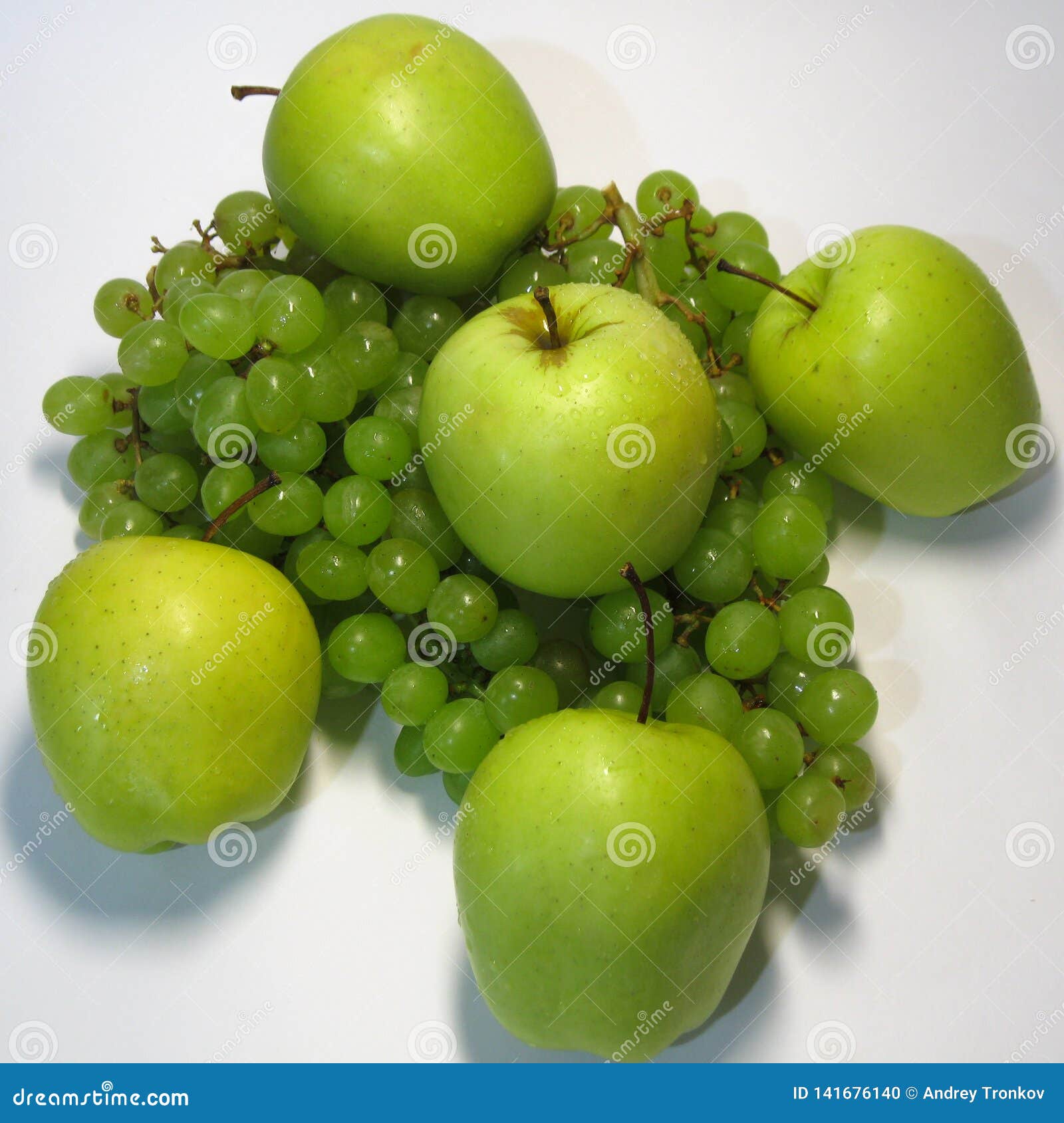 https://thumbs.dreamstime.com/z/apples-grapes-have-long-been-main-fruits-people-grew-processed-cooking-winemaking-beauty-benefit-taste-health-141676140.jpg