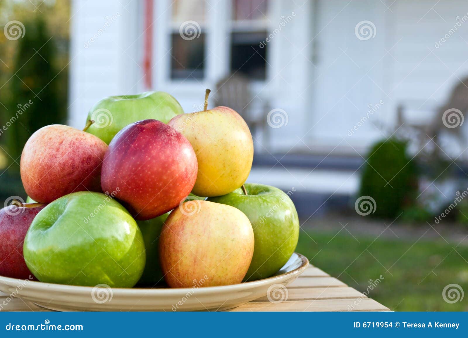 apples at home